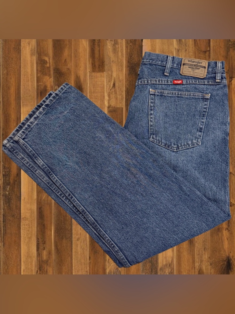 Wrangler Jeans 38x30 Vintage Wash Relaxed Fit Straight Leg Denim Men’s